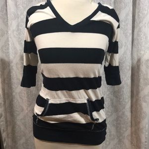 Black and Tan tee shirt hoodie with front pocket